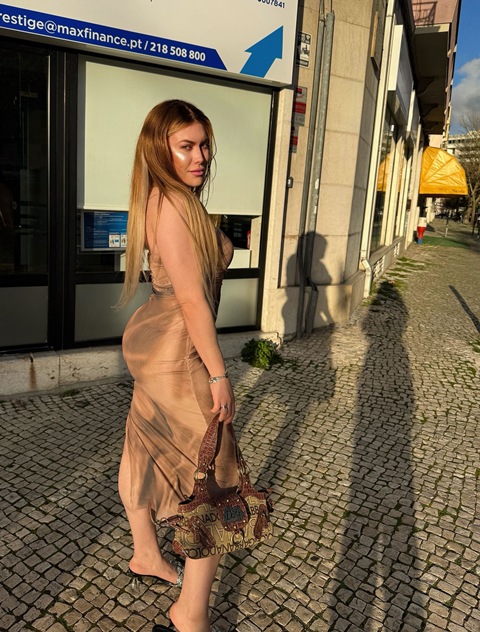 ACOMPANHANTES TRAVESTIS